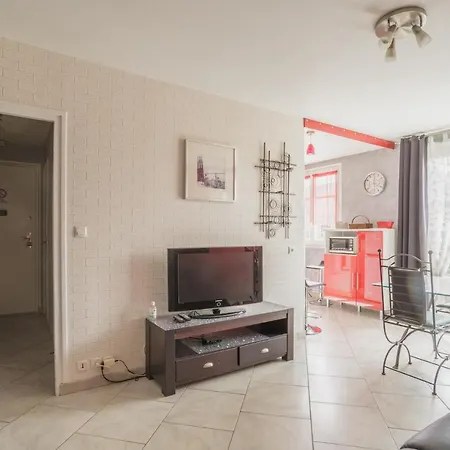 Centre Ville - Ideal Famille - Balcon * 特鲁瓦